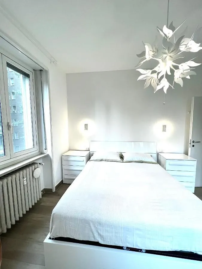 Apartment Appartamento Di Andrea Milan Italy
